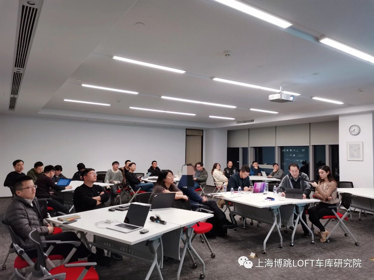 岳阳杭州LOFT车库专题会